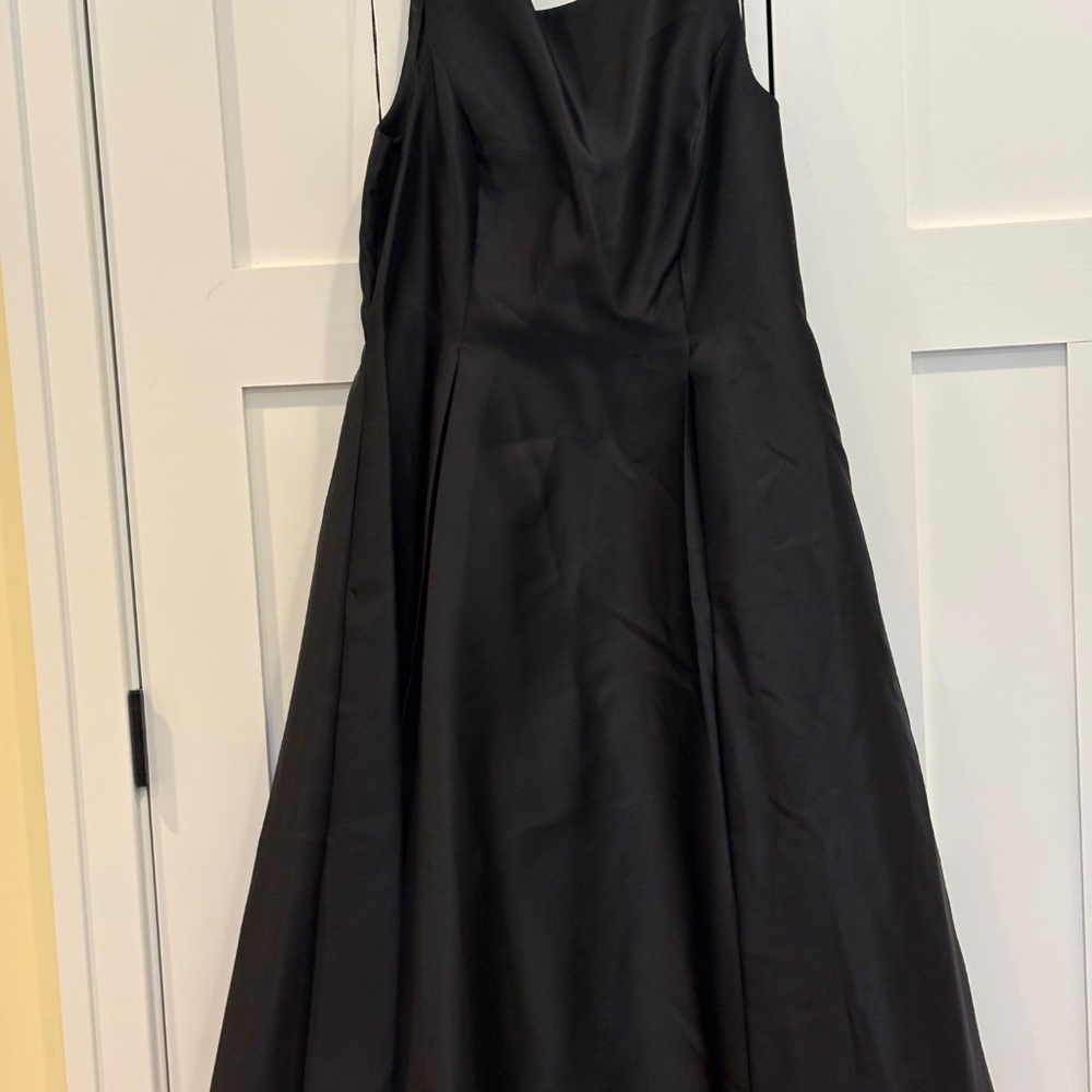 Adrianna Papell Sleeveless Mikado Fit And Flare Midi Dress With V-Back In Black - Picture 4 of 10